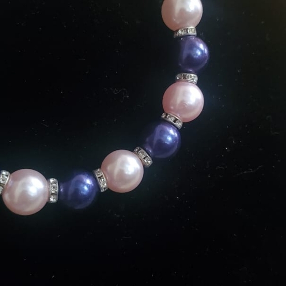 Pink and Blue Color Necklace.🌴 - Picture 6 of 9